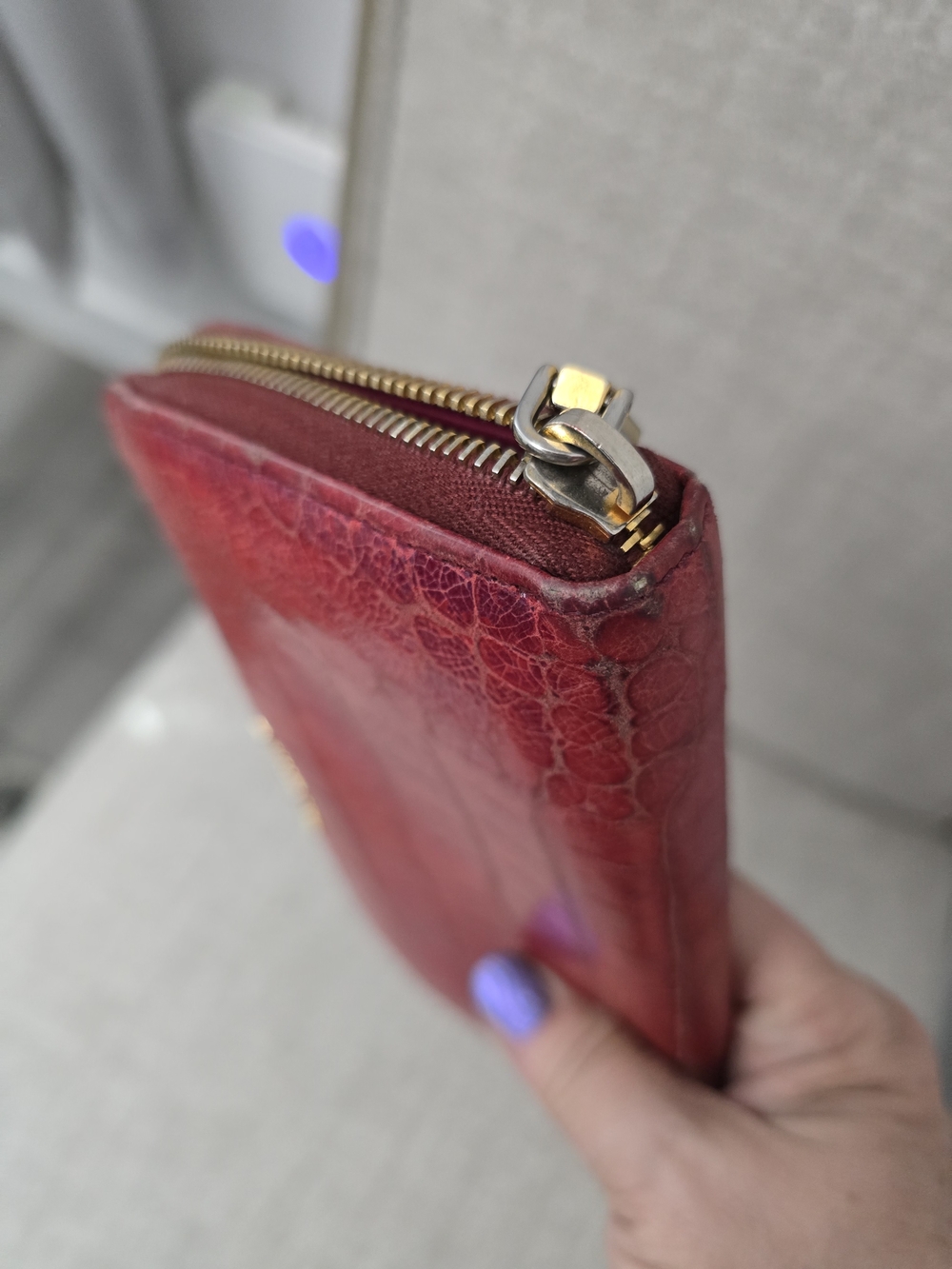 Miu Miu Red Croc-Embossed Zip Around Long Wallet - Picture 4 of 13